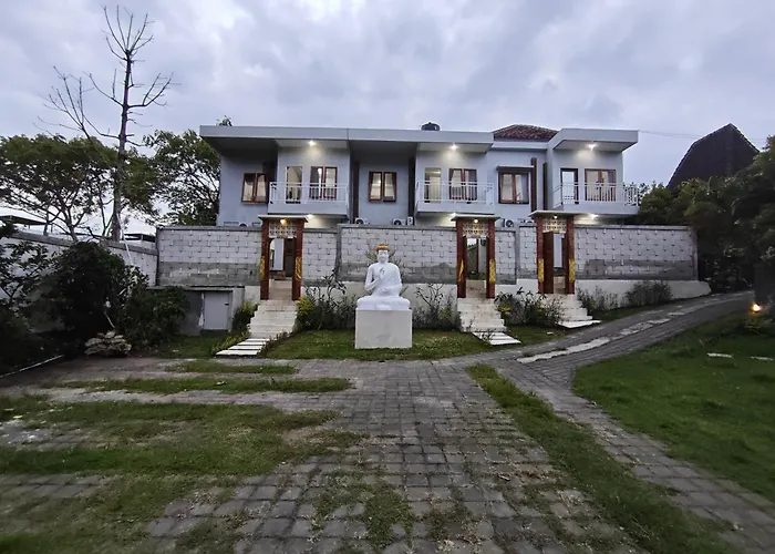 Puri Sadewa Balangan ホームステイ *